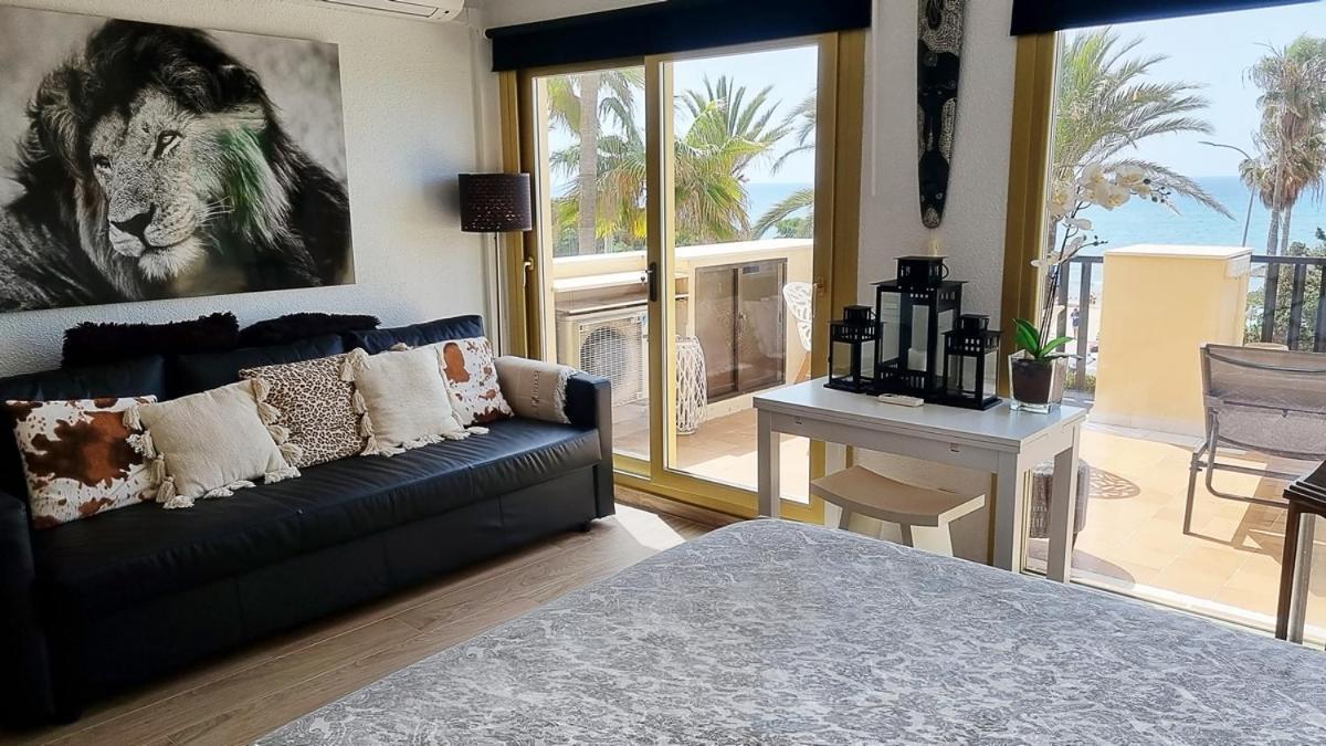 Sea Front In Apartament *